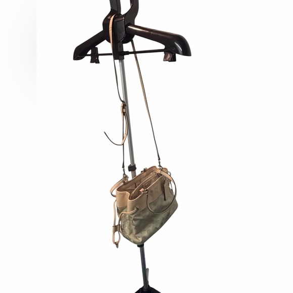 Coach Beige and Cream Shoulder Bag - Picture 6 of 7